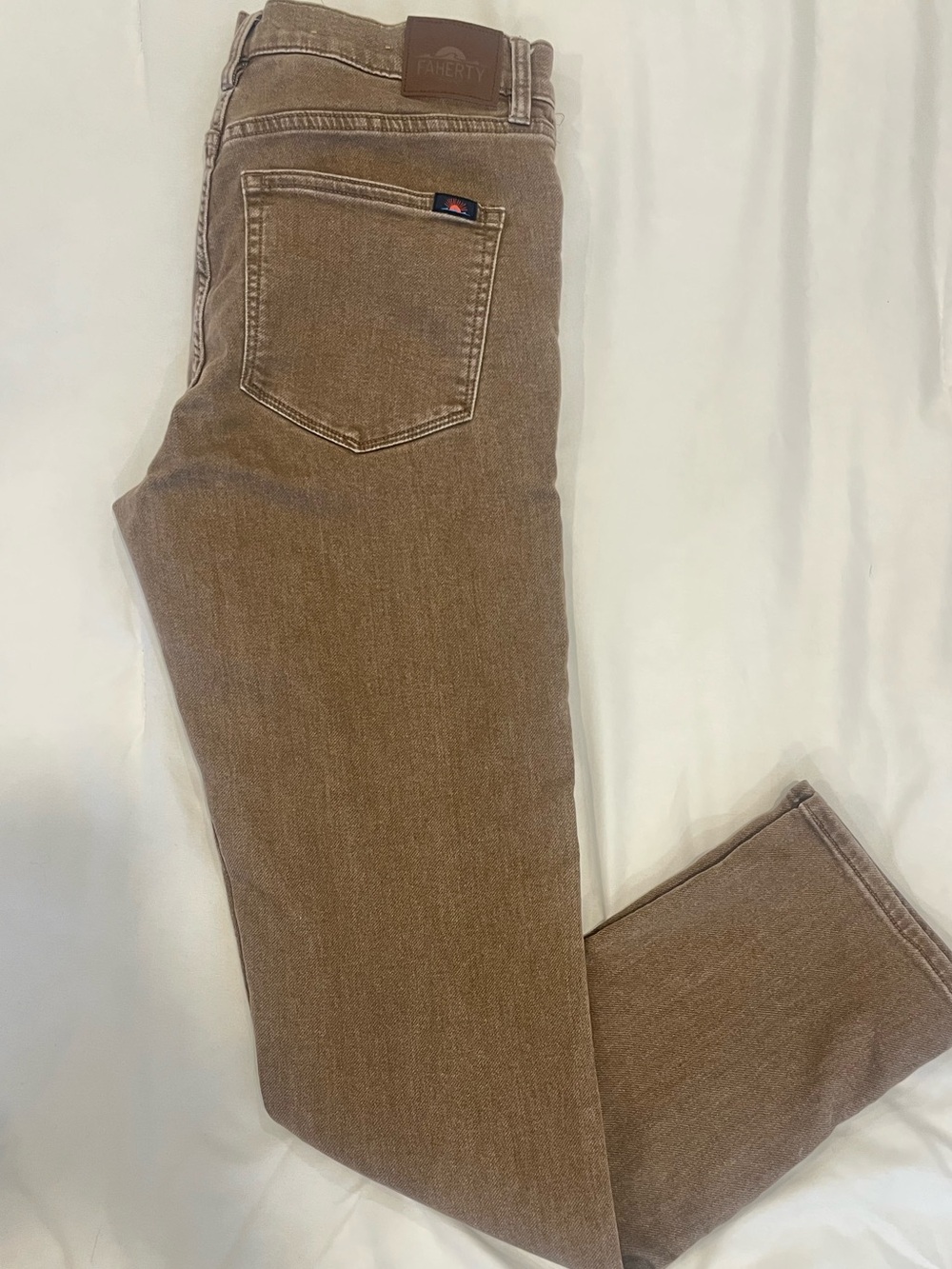 🖤 |32X32| FAHERTY Stretch Men's 5-Pocket Straight Jeans in Taupe/Brown